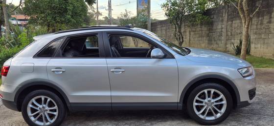 AUDI Q3 2.0 TFSI AMBIENTE QUATTRO 4P GASOLINA S TRONIC